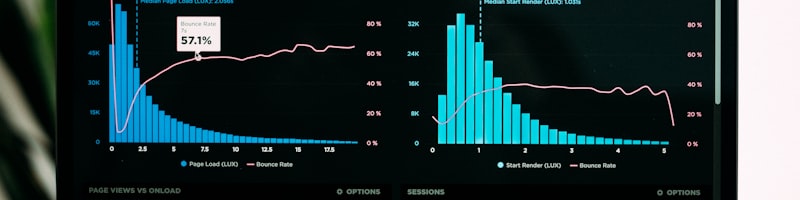 CC网投数据中心大屏幕显示实时比赛数据与深度指标分析