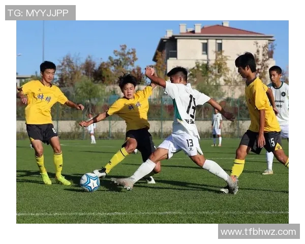 足球明星们的奋斗历程与励志故事激励着无数年轻人追逐梦想